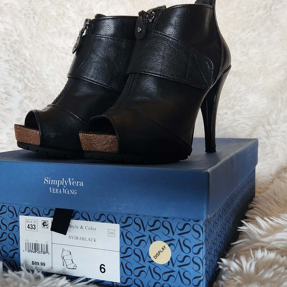 Simply Vera Vera Wang Black Shoes